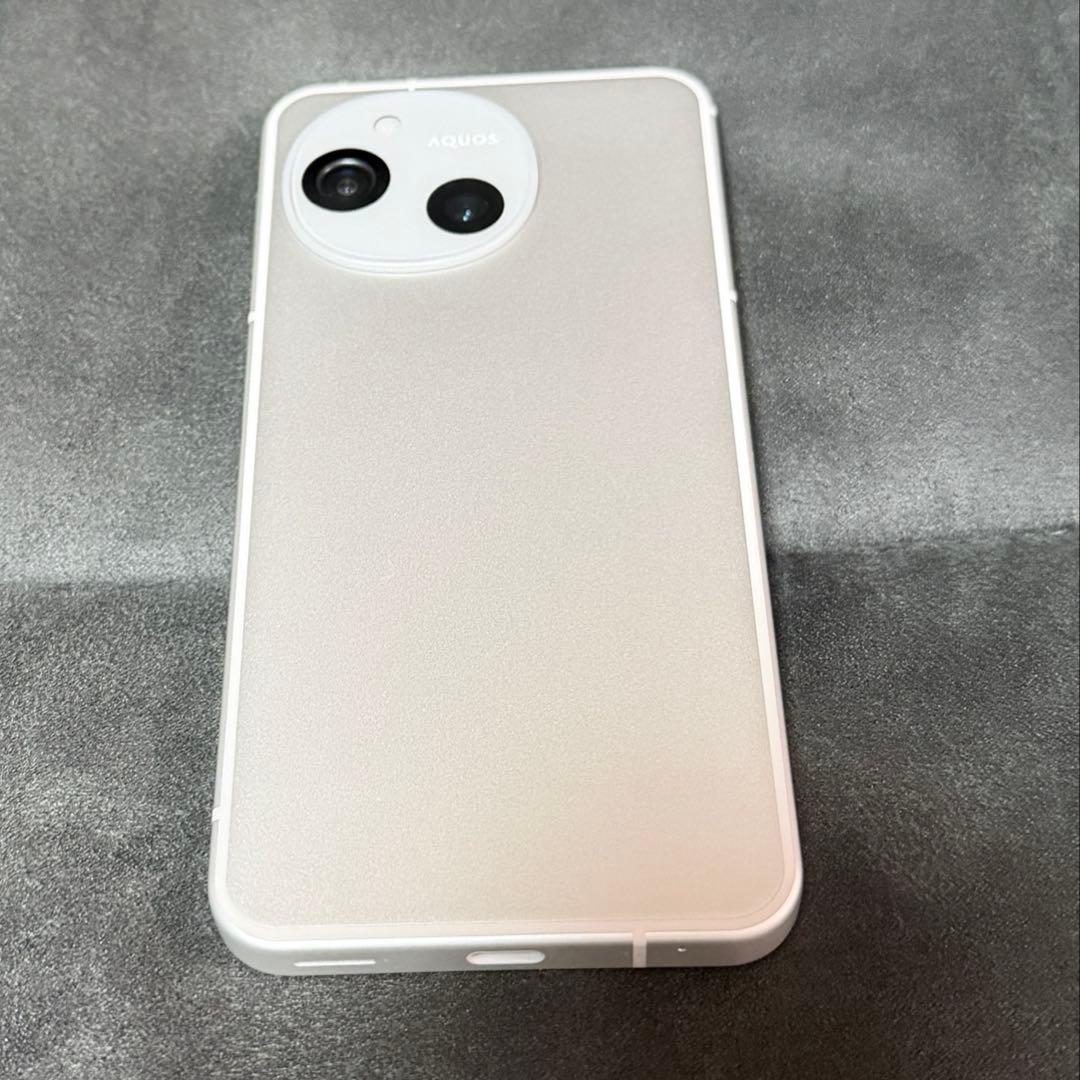 宙星様 新品未使用 AQUOS sense10 ライトシルバー SIMフリー