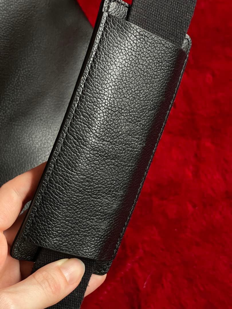 Away レザーダッフルバッグ