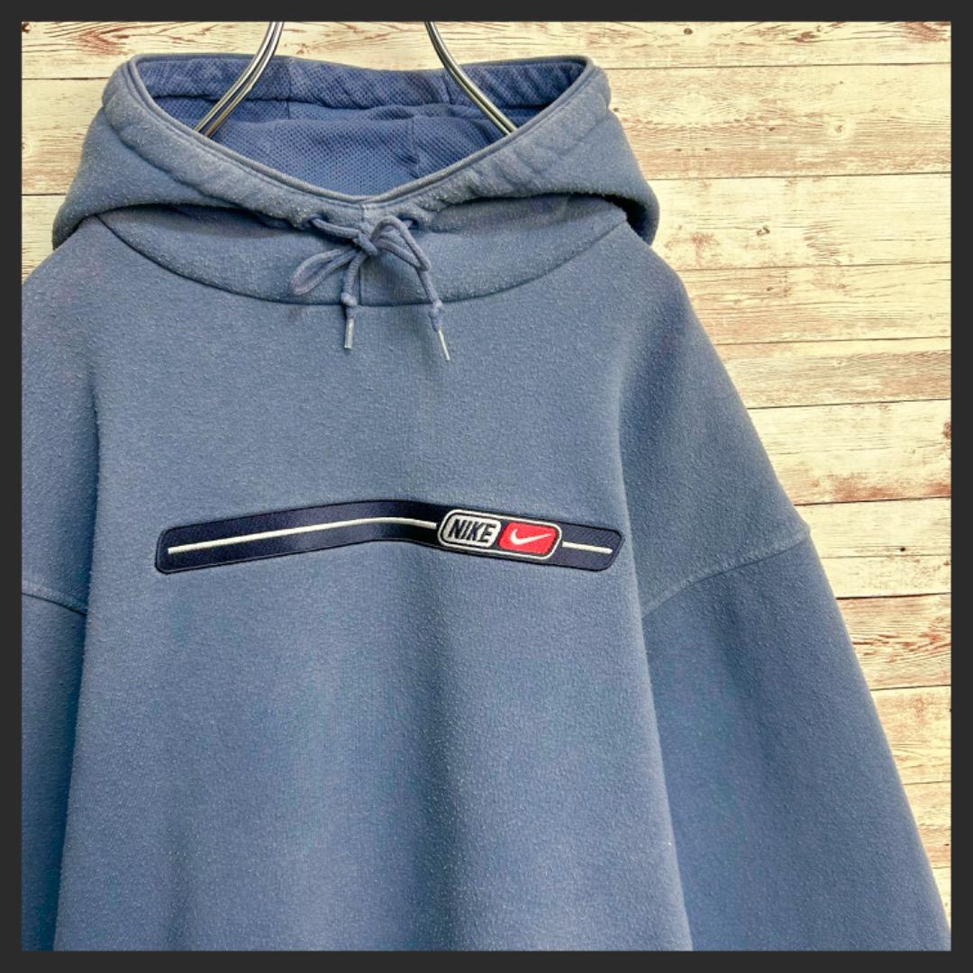 【00s NIKE】人気デザイン!!　刺繍　センターロゴ　Lサイズ　パーカー