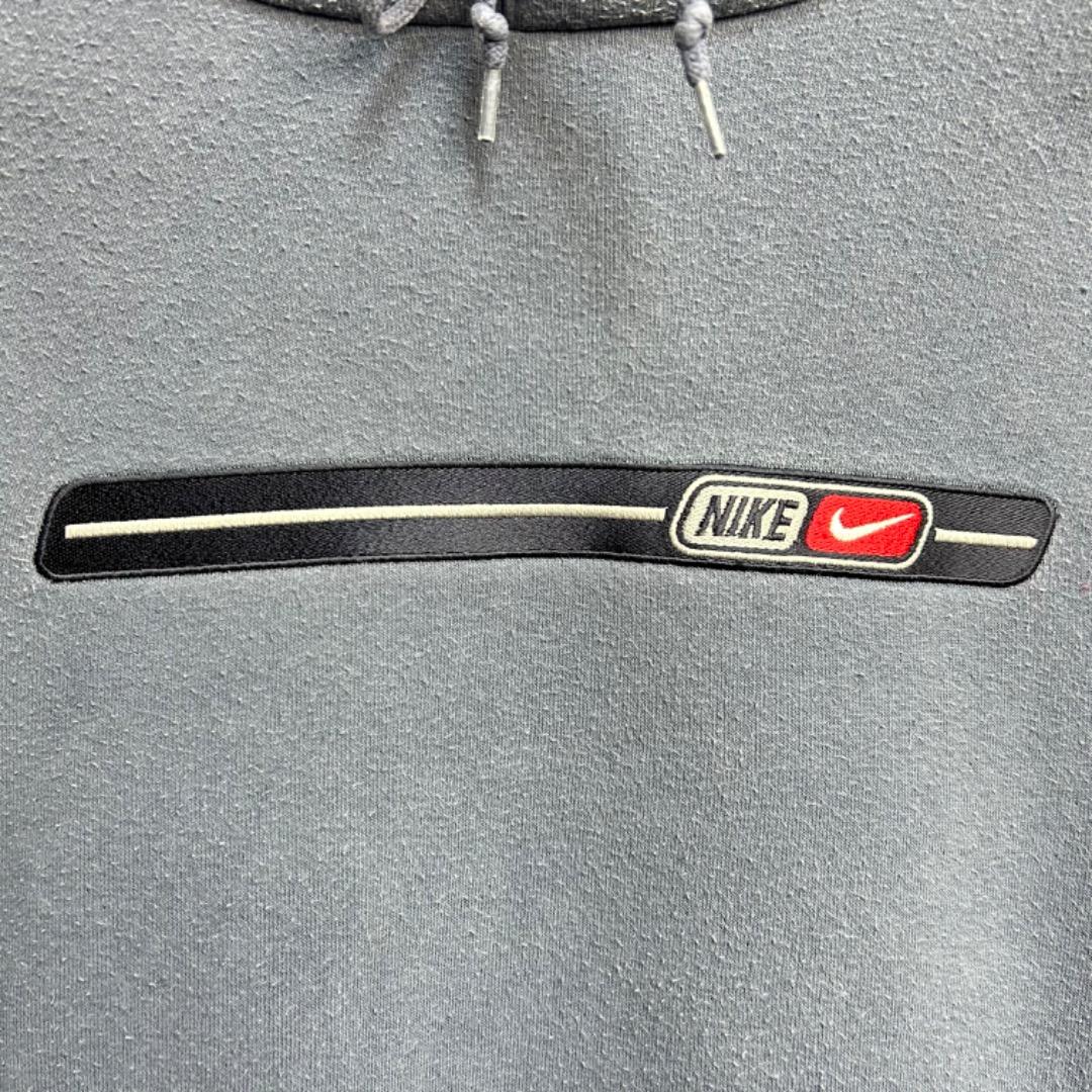 【00s NIKE】人気デザイン!!　刺繍　センターロゴ　Lサイズ　パーカー