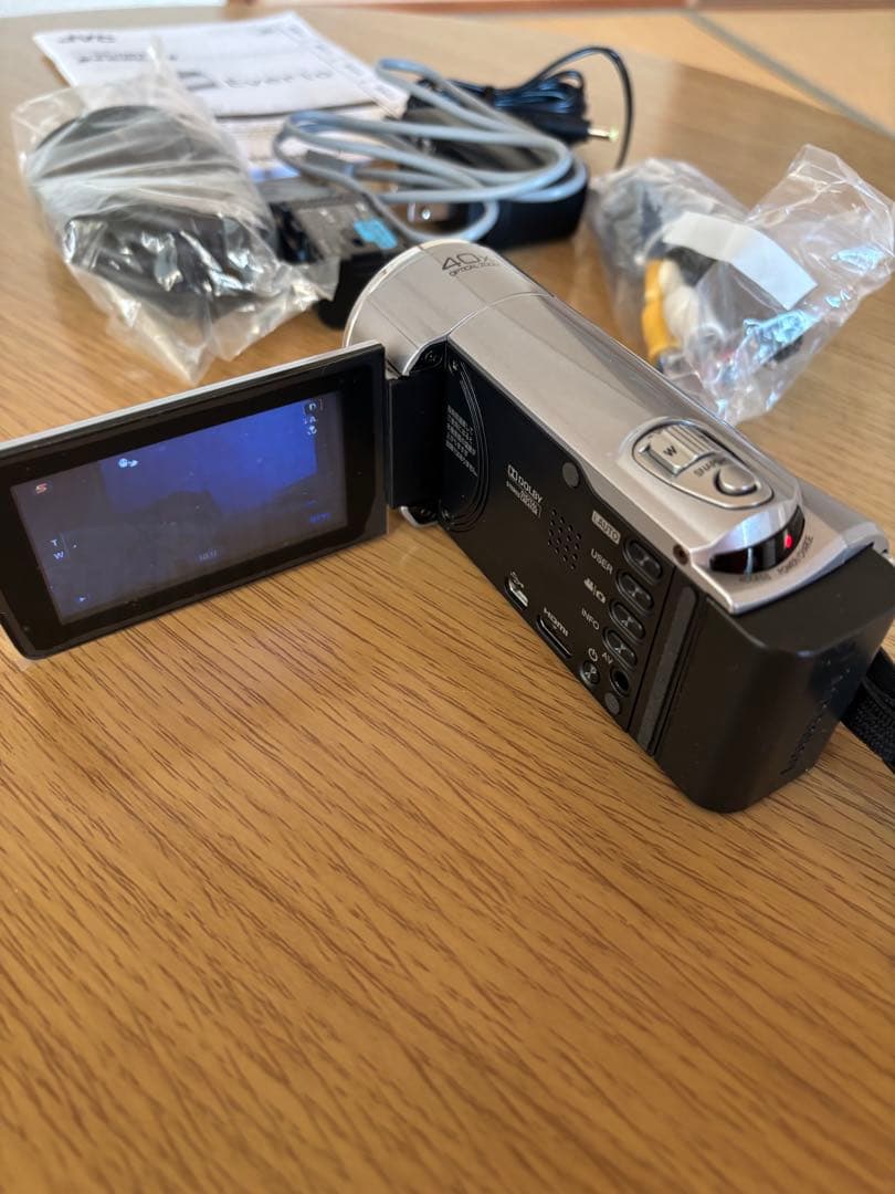 JVC Everio GZ-HM460 本体