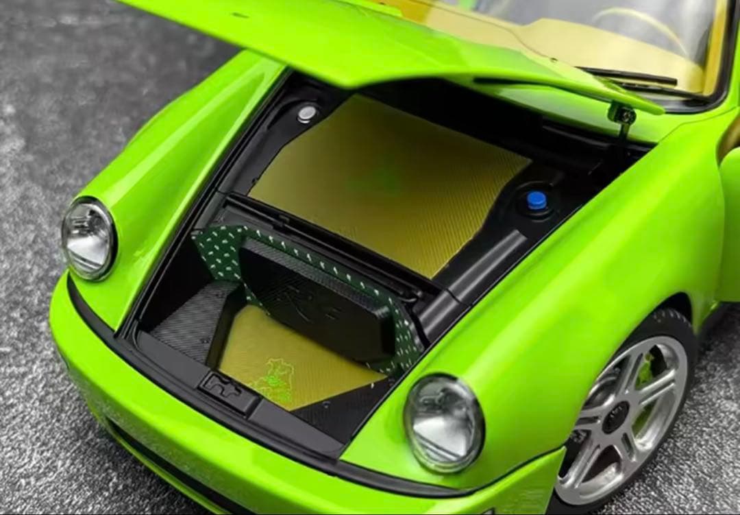 ポルシェ911風1\18スケールモデルミニカー ライムグリーン
