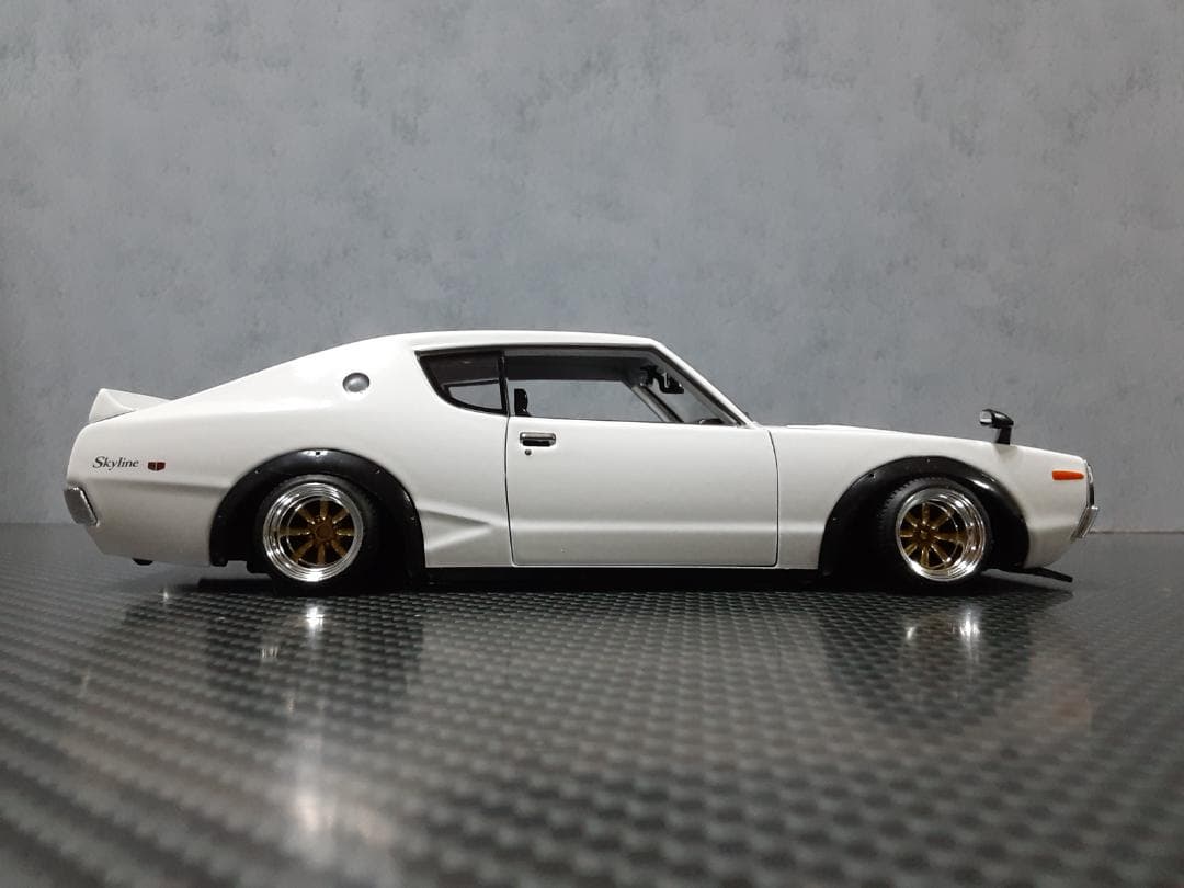 Maisto 1/24 日産 ケンメリ GT-R カスタム改 ワタナベ 金