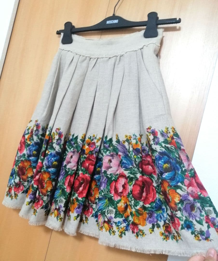 DOLCE&GABBANA花柄フレアスカート ひざ丈 ベージュ