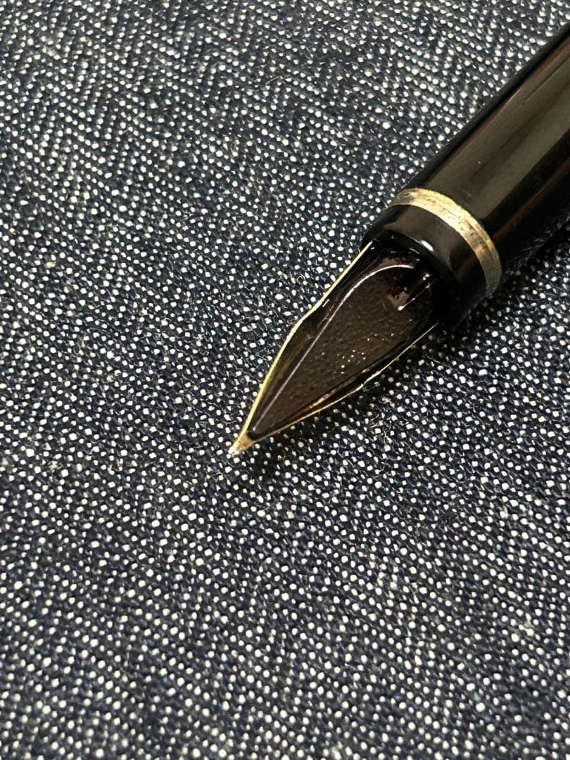 PILOT エラボー elabo 万年筆 黒軸 初期型　14kニブ SM