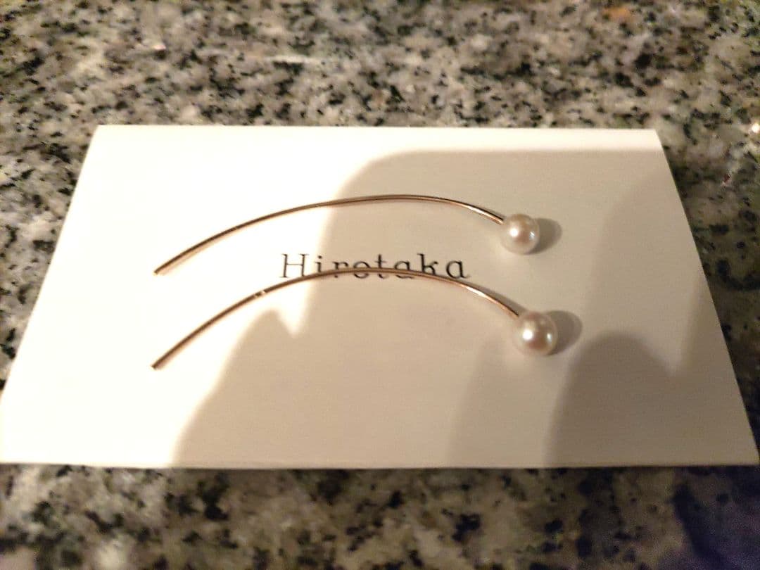 Hirotaka ヒロタカ　パール　ピアス