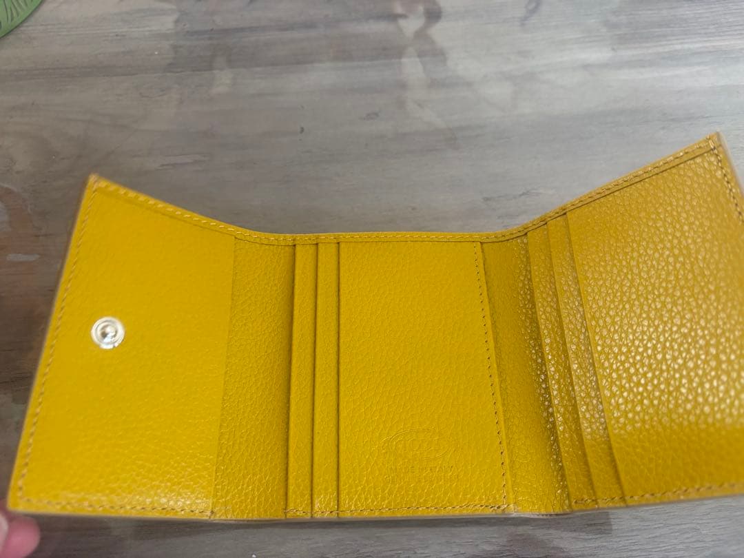 TOD'S 日本限定　レザーウォレット