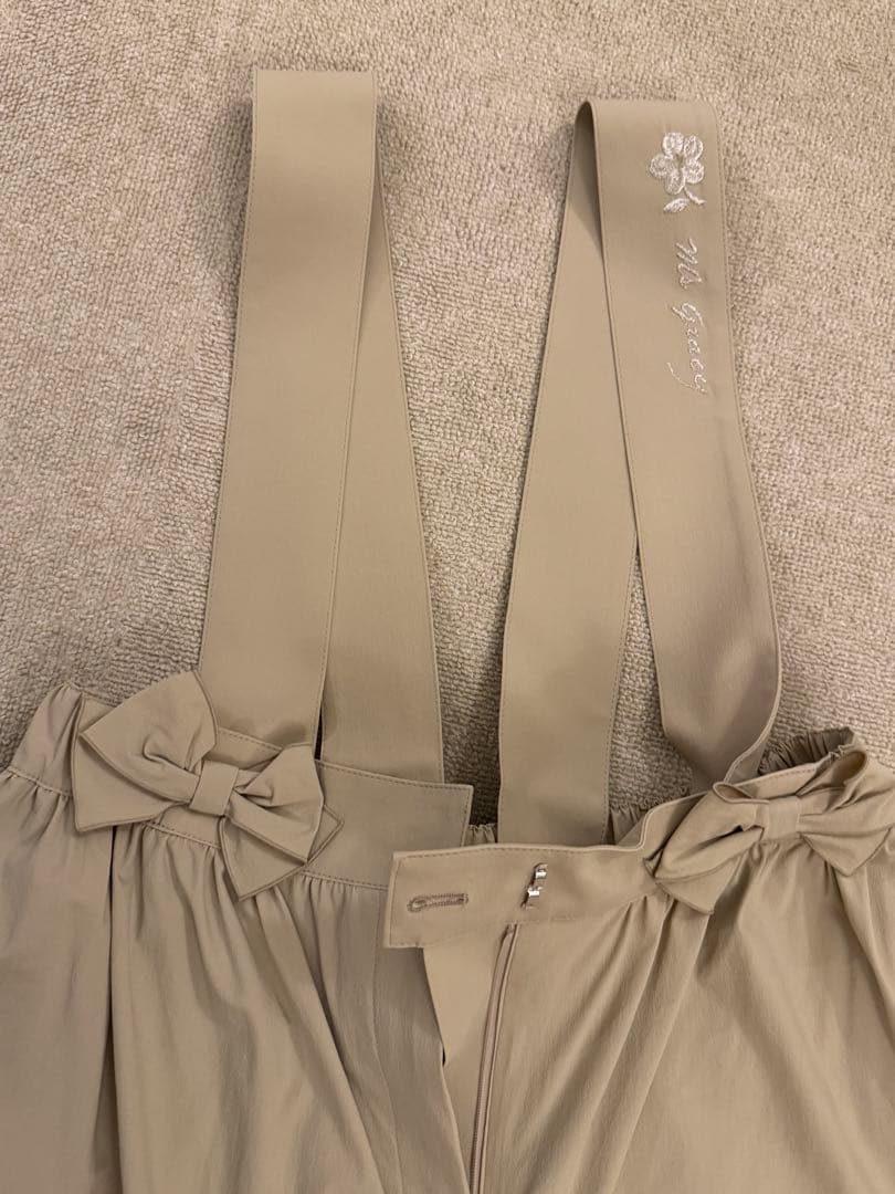 新品•未使用品　エムズグレーシー　リボン付きワイドパンツ　ベージュ