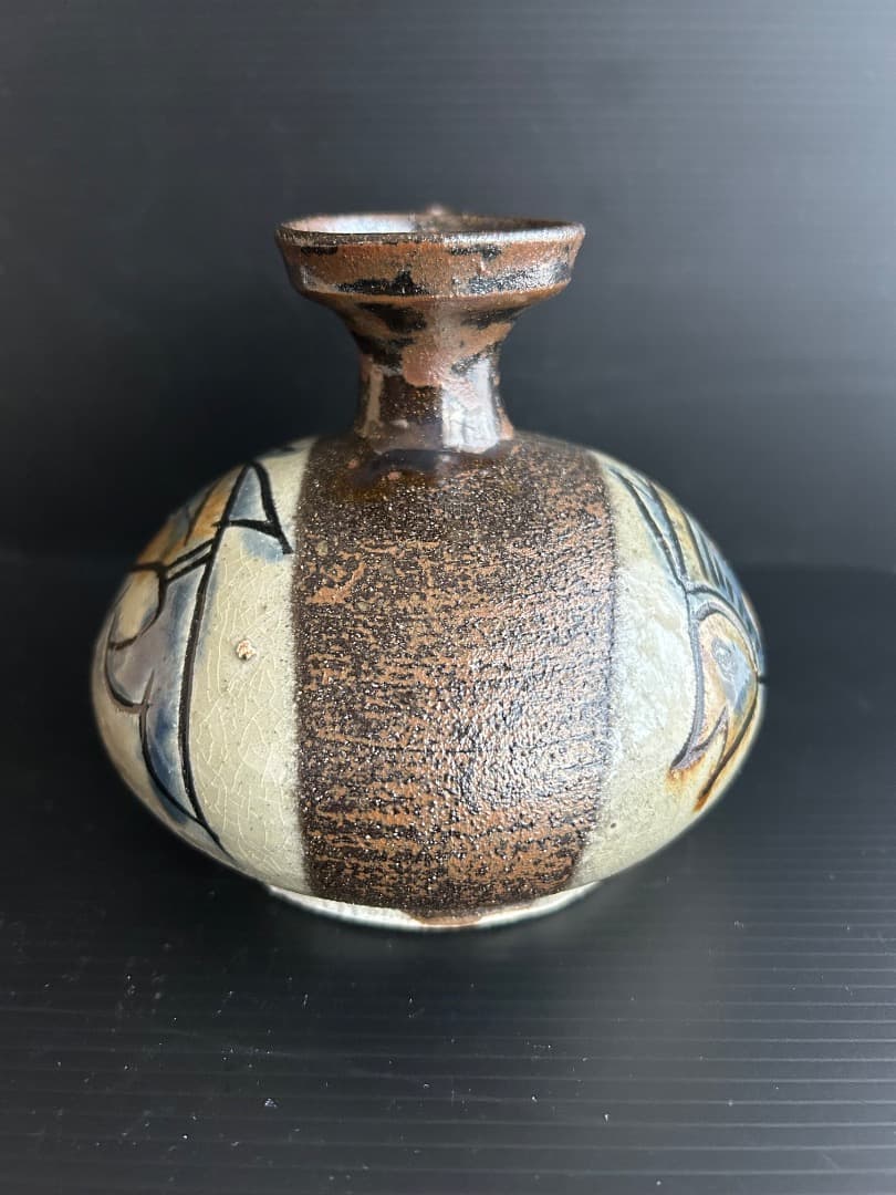 人間国宝 金城次郎作 沖縄壺屋焼 魚文カラカラ