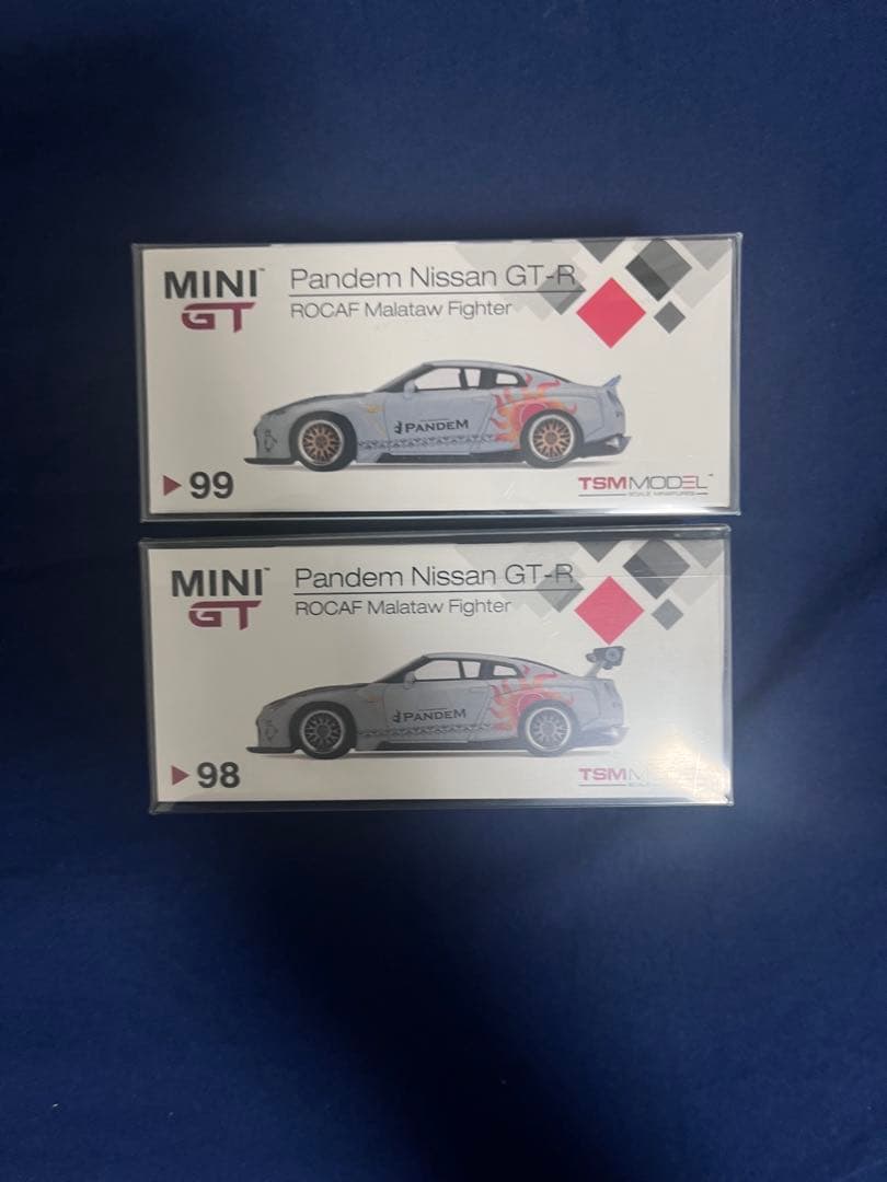 Minigt ミニGT パンデム　R35 台湾限定　2台セット