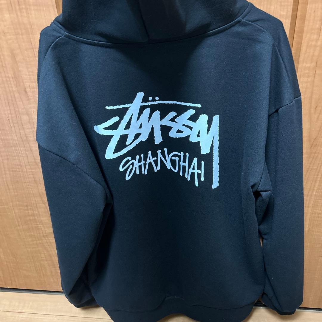 Stussy ダークグレー ジップアップパーカー