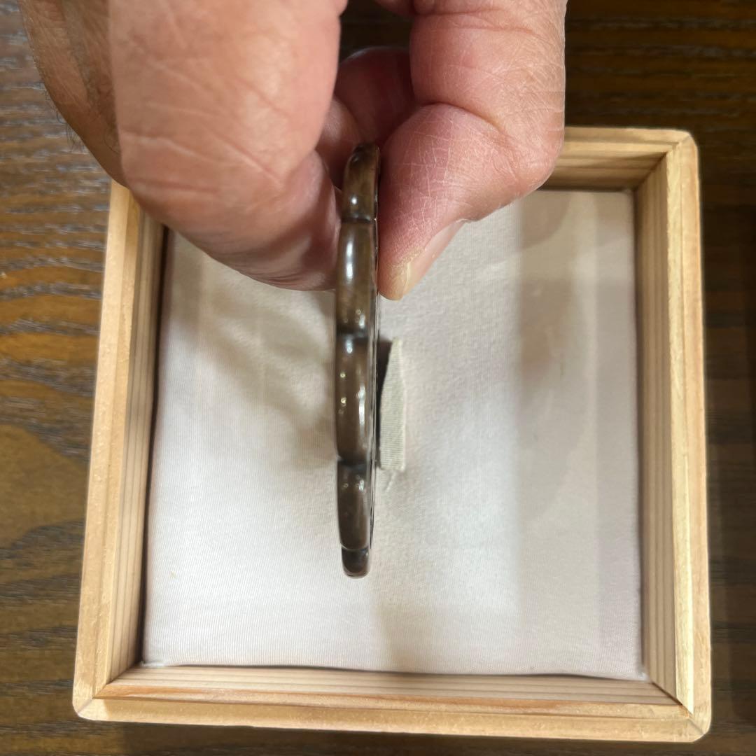 花弁状の装飾 円形鍔