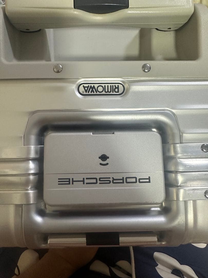 Porsche Rimowa シルバーキャリーケース