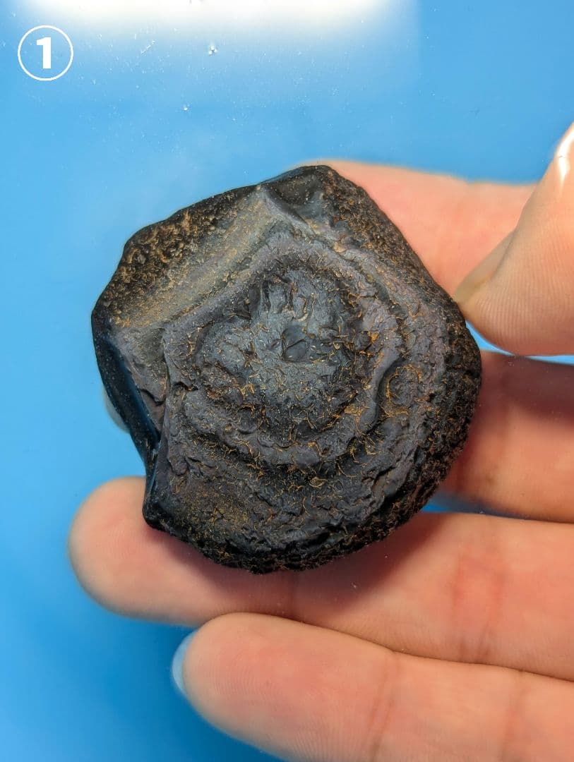 【原石】十勝石玲瓏　北海道産レインボーオブシディアン　十勝石　玲瓏石