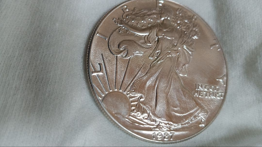 ラ*ム様 イーグル銀貨ウォーキングリバティ1オンス銀貨