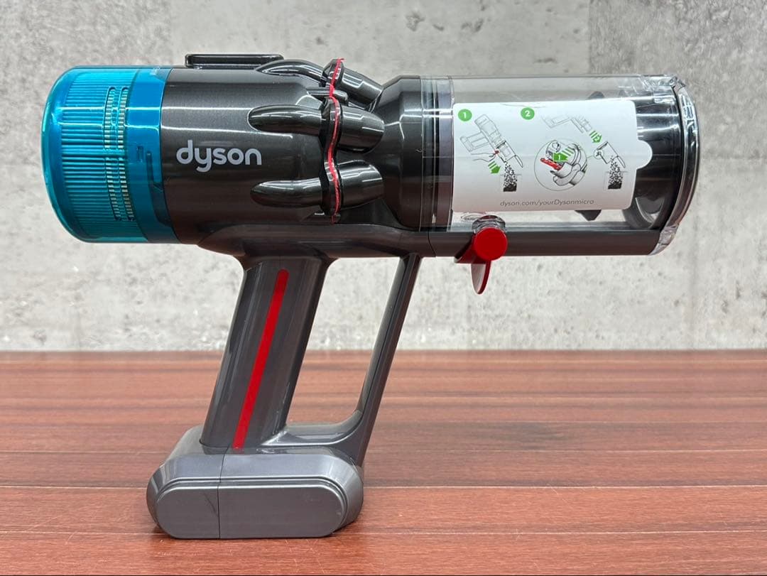 中古美品　ダイソン掃除機　SV21 本体　ダスト　フィルター　純正バッテリー付き