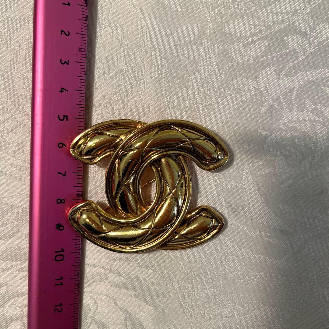 正規品 CHANEL マトラッセ ココマーク ヴィンテージ ブローチ 1152
