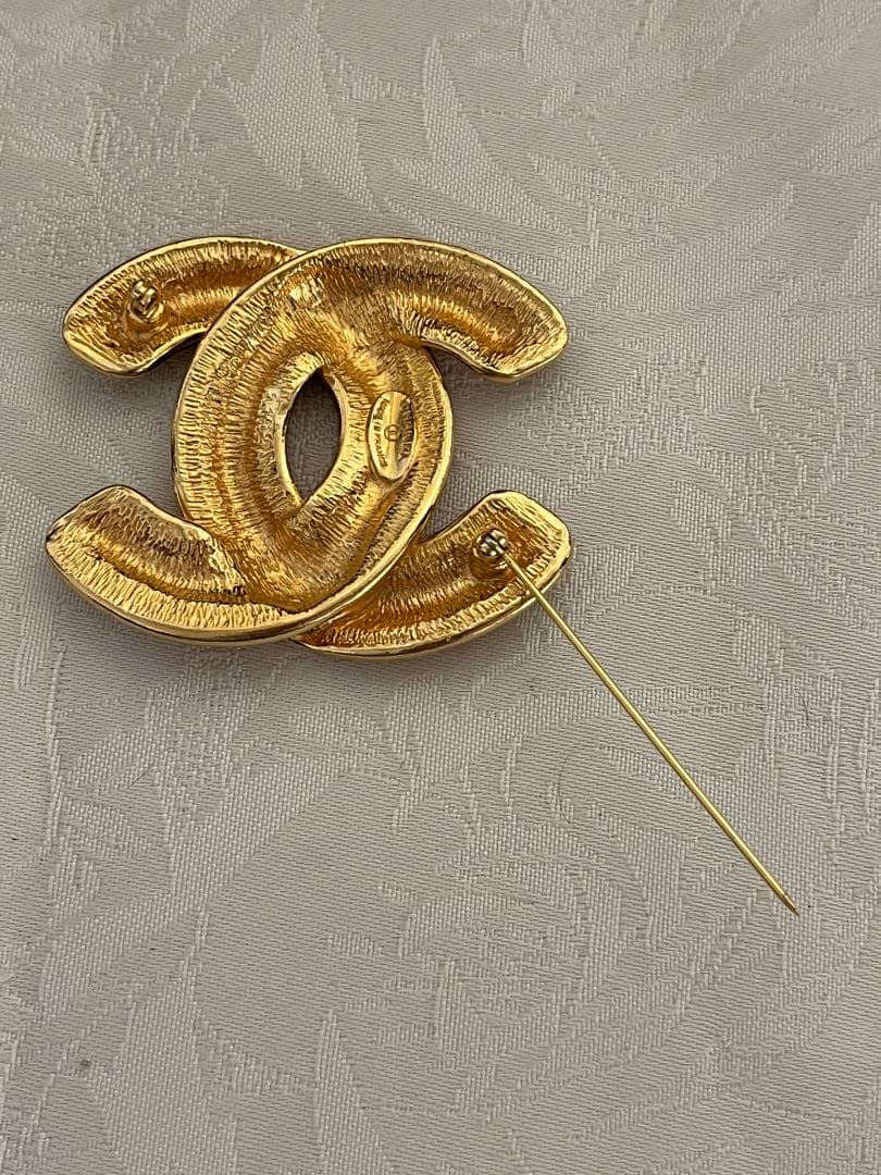 正規品 CHANEL マトラッセ ココマーク ヴィンテージ ブローチ 1152