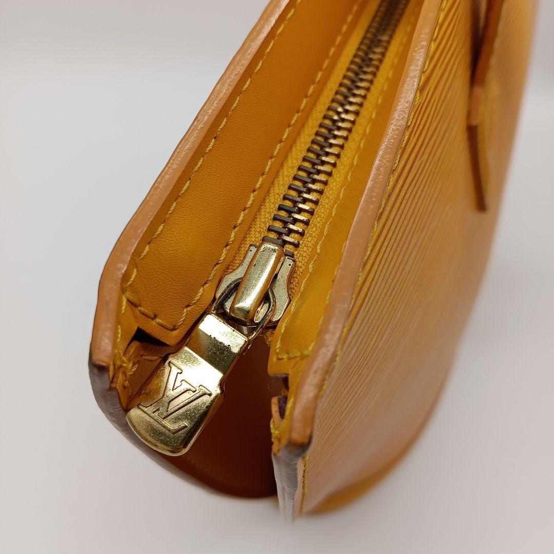 2-2213 LOUISVUITTON エピ サンジャック ハンドバッグ
