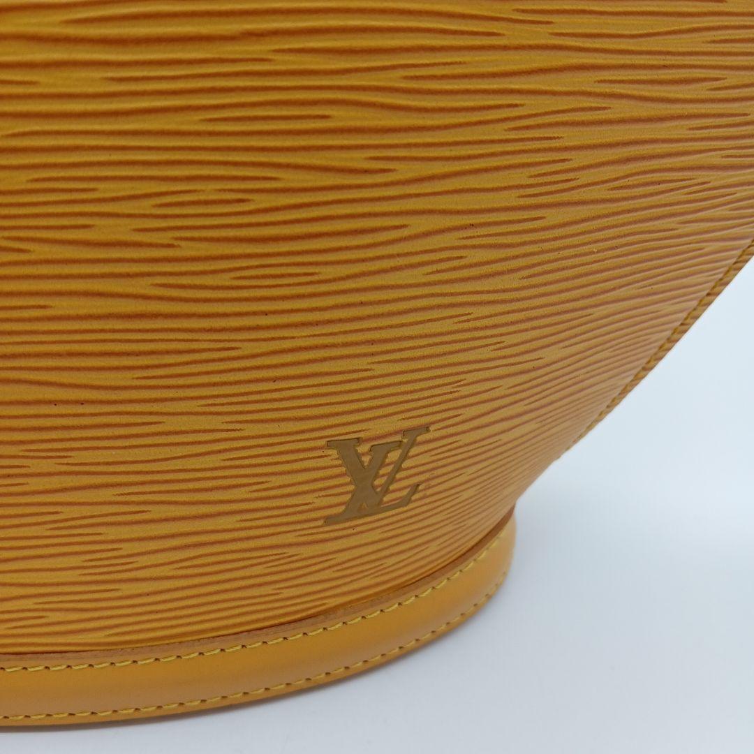 2-2213 LOUISVUITTON エピ サンジャック ハンドバッグ