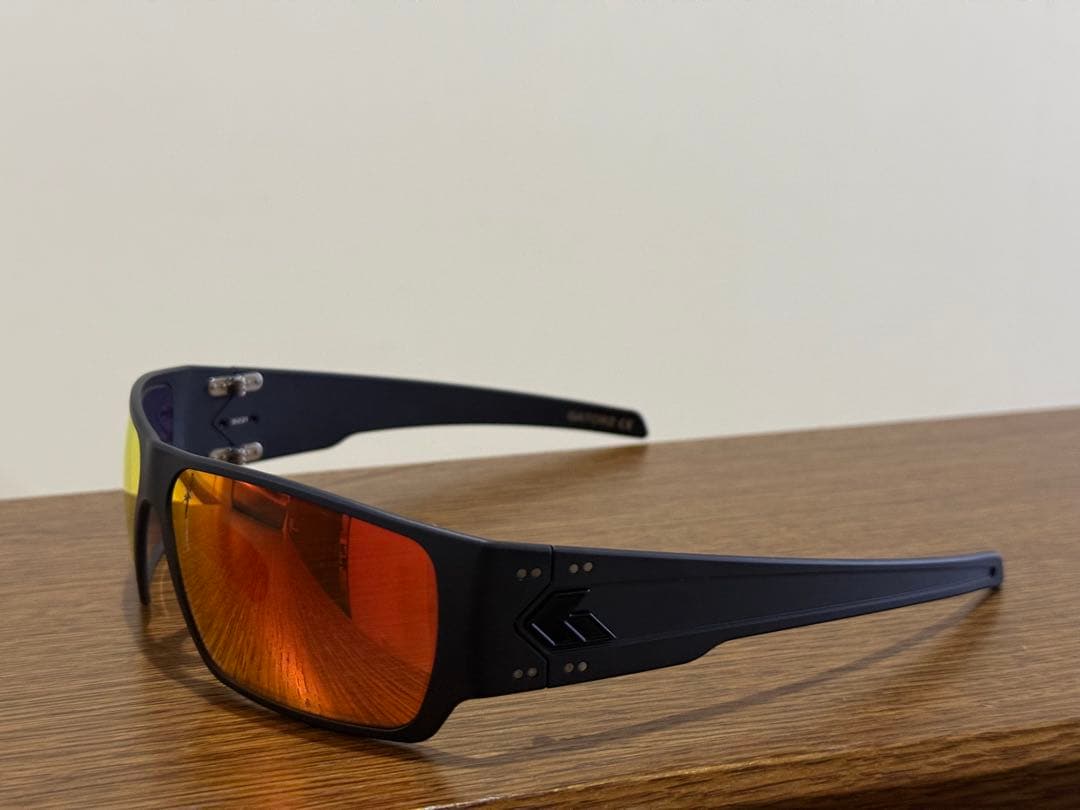 個人装備 GATORZ SPECTER