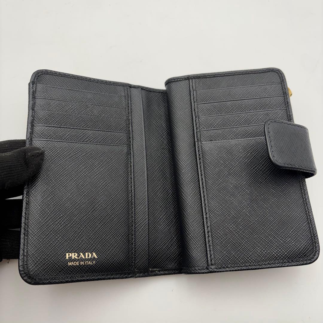 極美品　プラダ　PRADA 二つ折り財布　サフィアーノ　レザー　ブラック