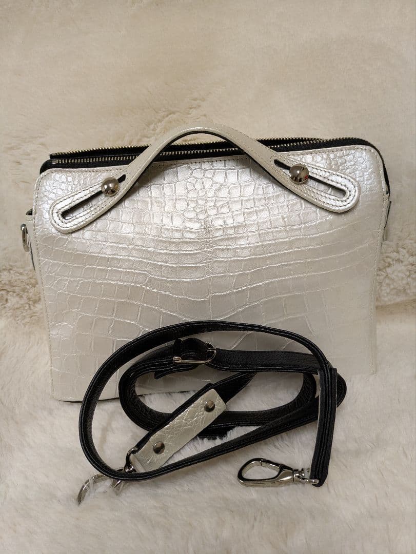 クロコダイル皮革　2wayハンドバッグ