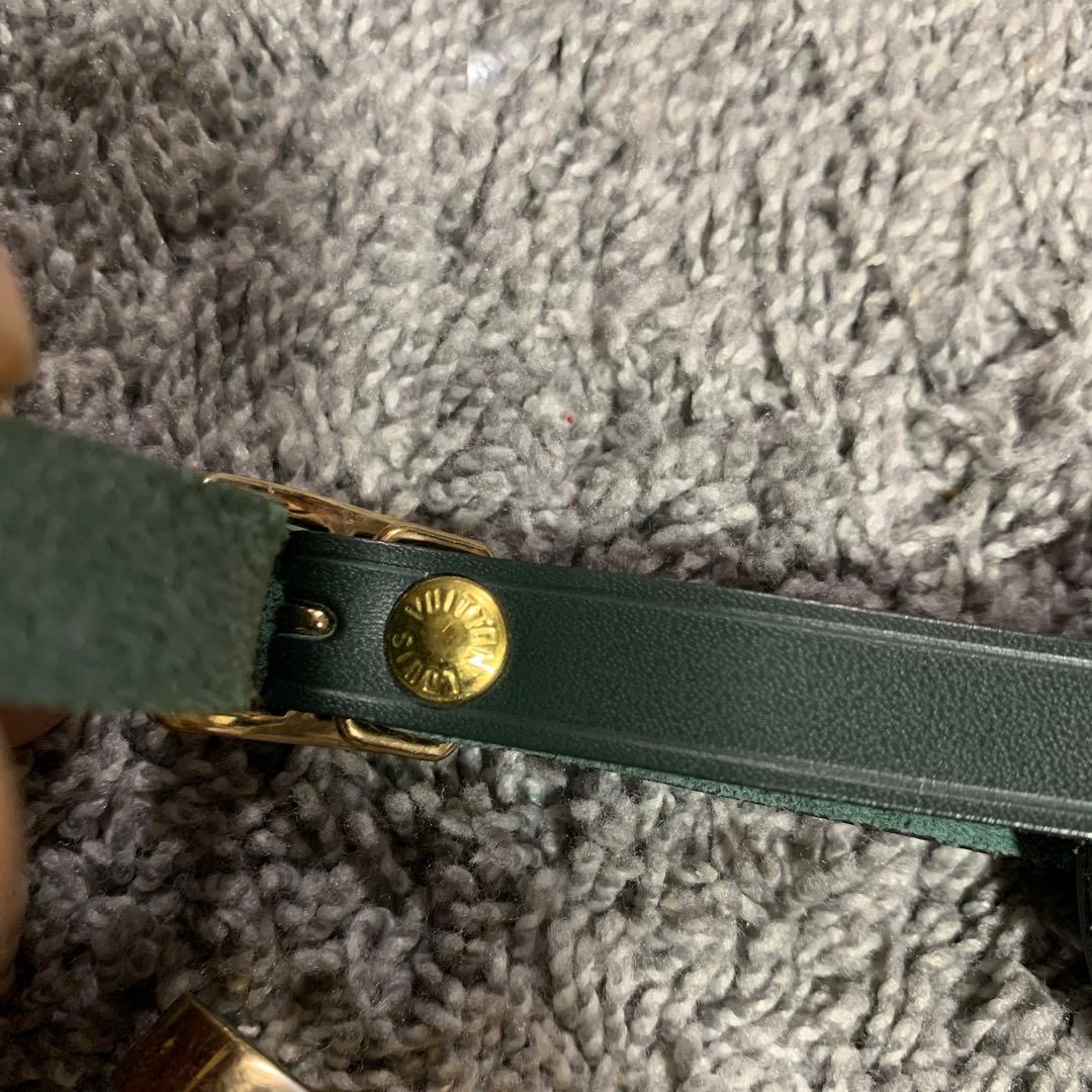 LOUIS VUITTON ネームタグ ダークグリーン。美品。希少。超おすすめ。