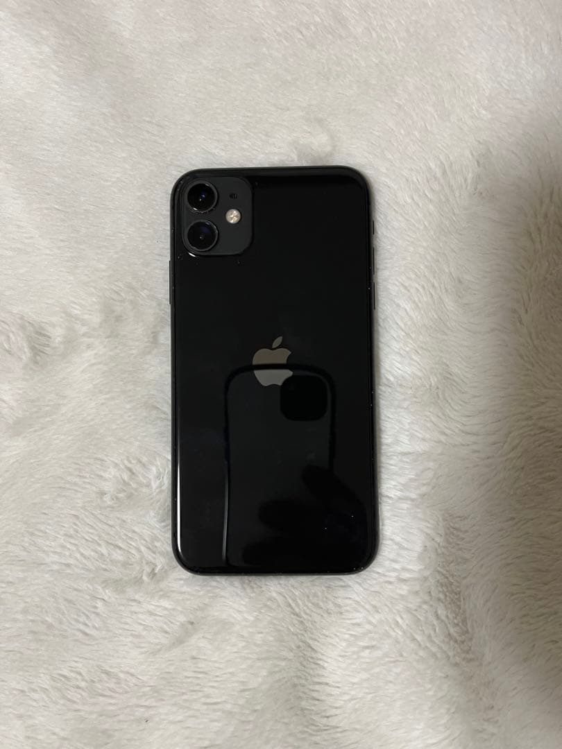 Apple iPhone 11 ブラック 本体