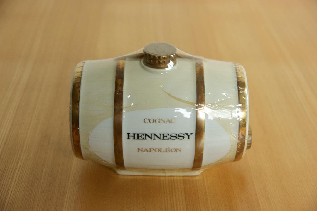 ヘネシー ナポレオン 樽型 陶器ボトル