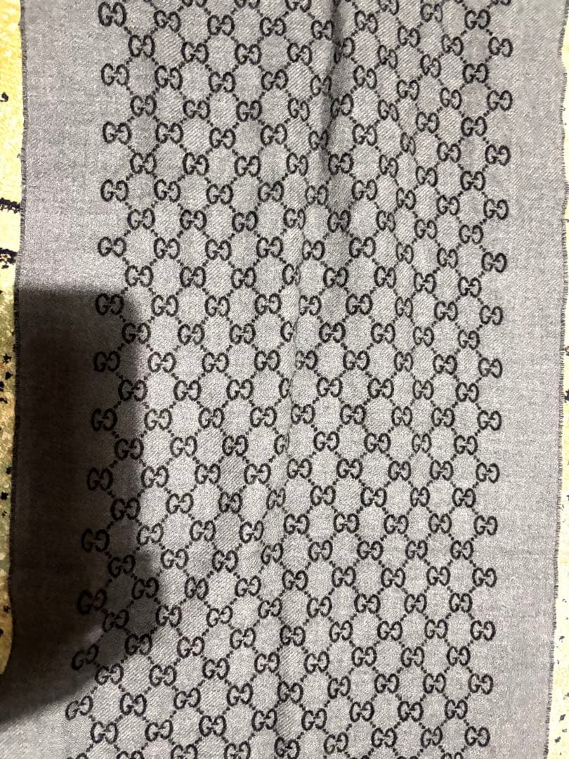 GUCCI ブラック GGパターン マフラー