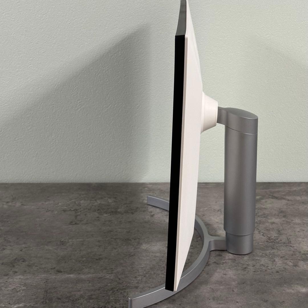 LG 27UL550-W 27型 4K 液晶ディスプレイ HDR対応