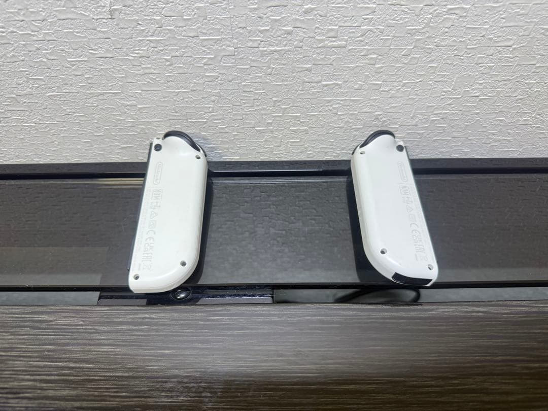 【美品】Nintendo Switch (有機elモデル) ホワイト