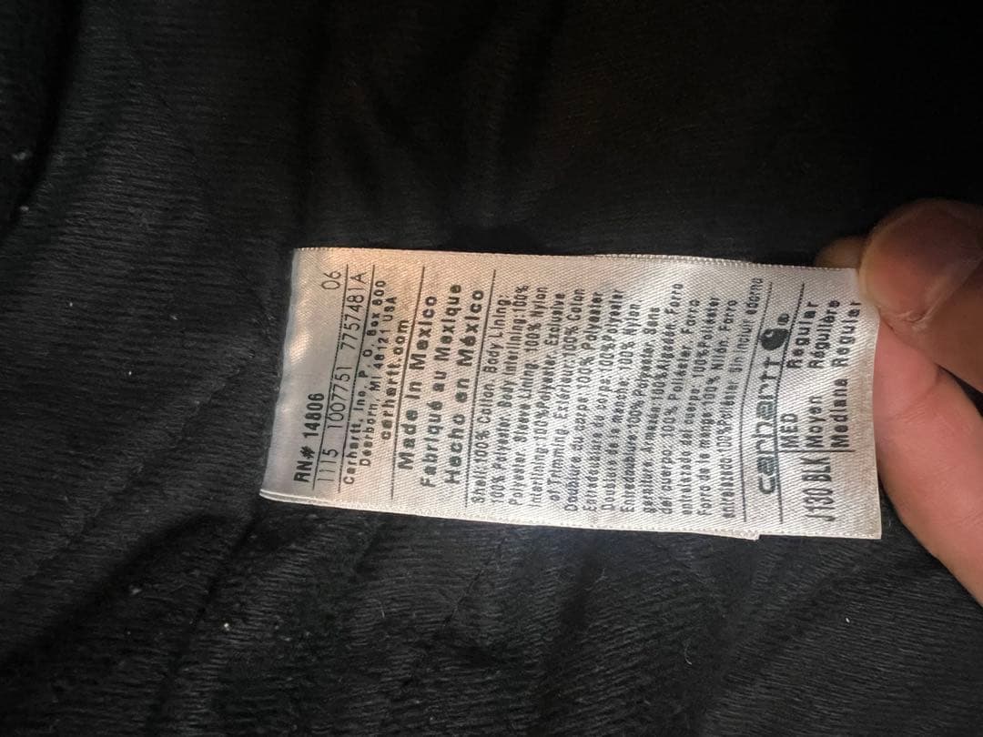 黒 フード付きジャケット