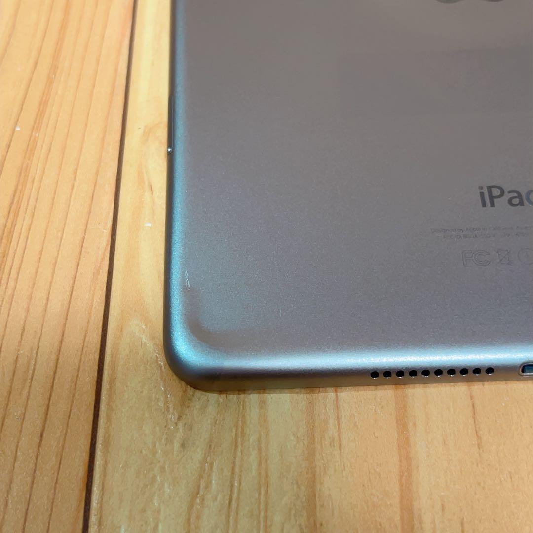 SIMフリー 本体 iPad mini 4 64 GB 1216 スペースグレイ