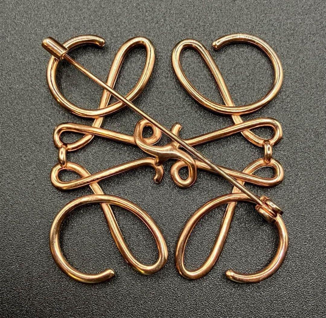 ロエベ　ブローチ　ピンクゴールド