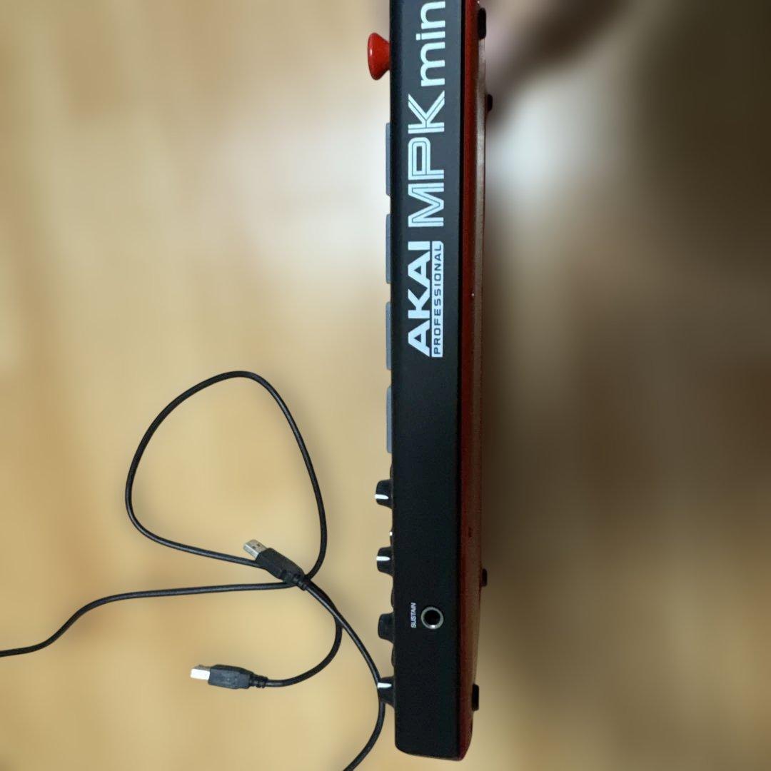 AKAI MPK mini MIDIキーボード