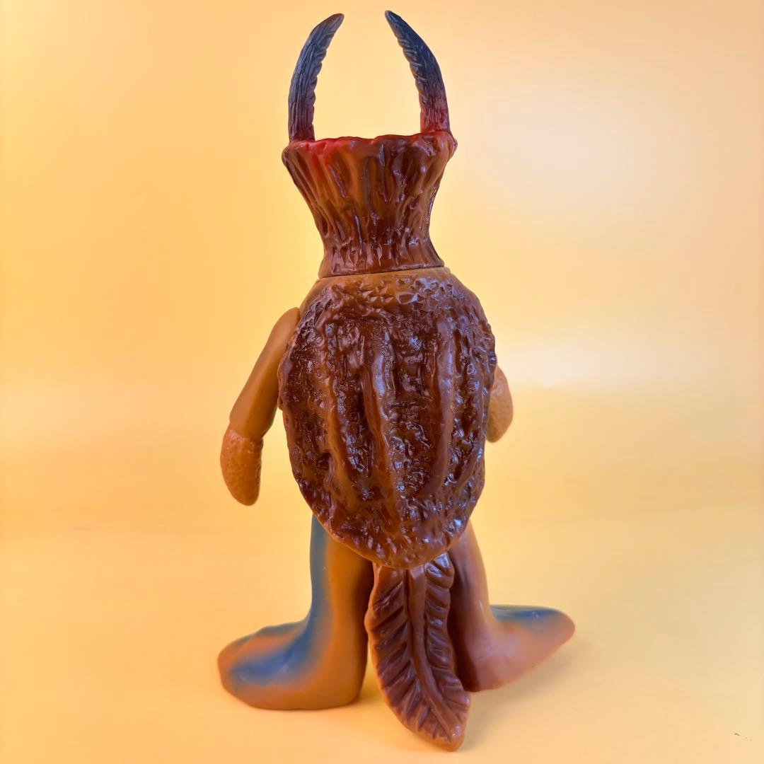 マルサン ウルトラ怪獣シリーズ トルトス海人 黄土色成型 ,マルガチャゴジラ付き