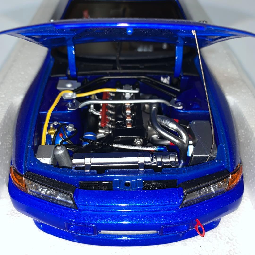 AUTOart 1/18 スカイライン GT-R R32プレーンボディ　ブルー