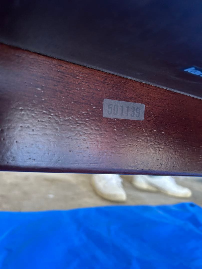 カリモク　アンティークテーブル　ダークブラウン 大きめテーブル