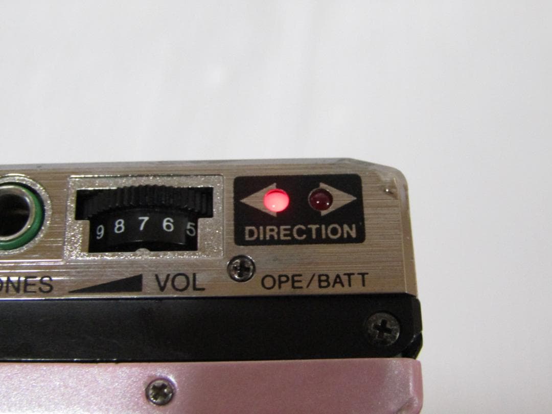 B0572 AIWA HS-P7 カセットプレーヤー(電源を確認しました)