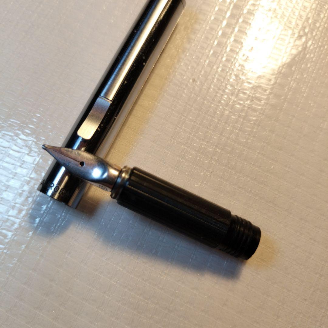 AURORA Astill 万年筆ケース付き