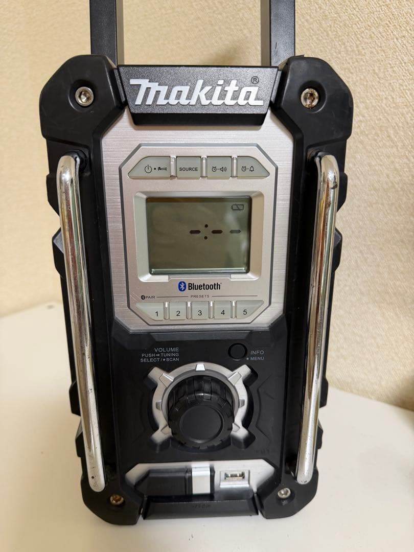 Makita MR108 スピーカー バッテリー1個付き Bluetooth