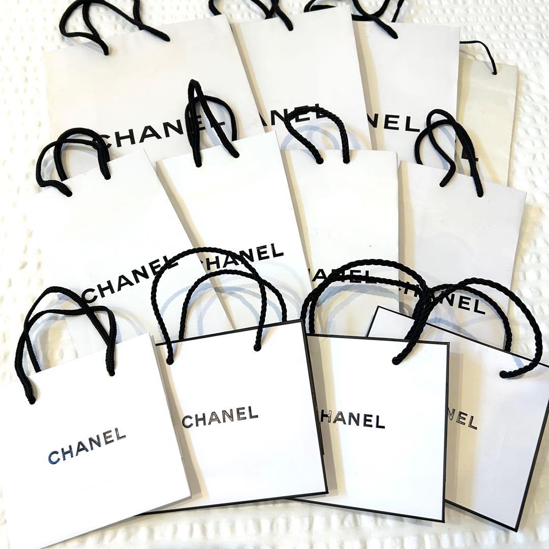 シャネル　おまとめ50点　ギフトボックス　ショッパー　財布　アクセサリー　コスメ