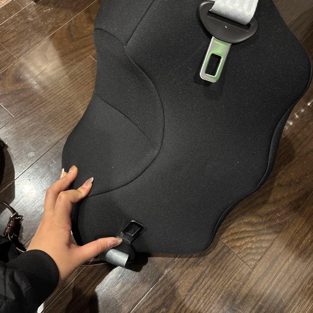 チャイルドシート アイソフィックス　車　ベビーチェア