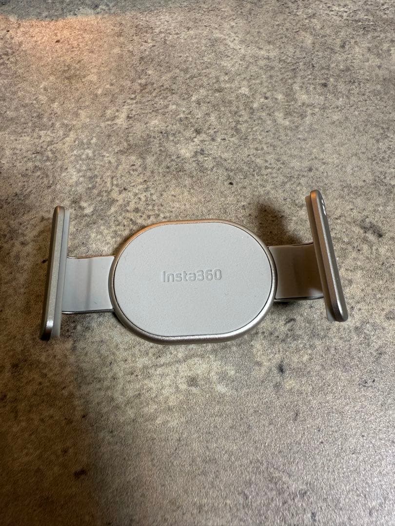 ジンバル　Insta360 flow 2 pro