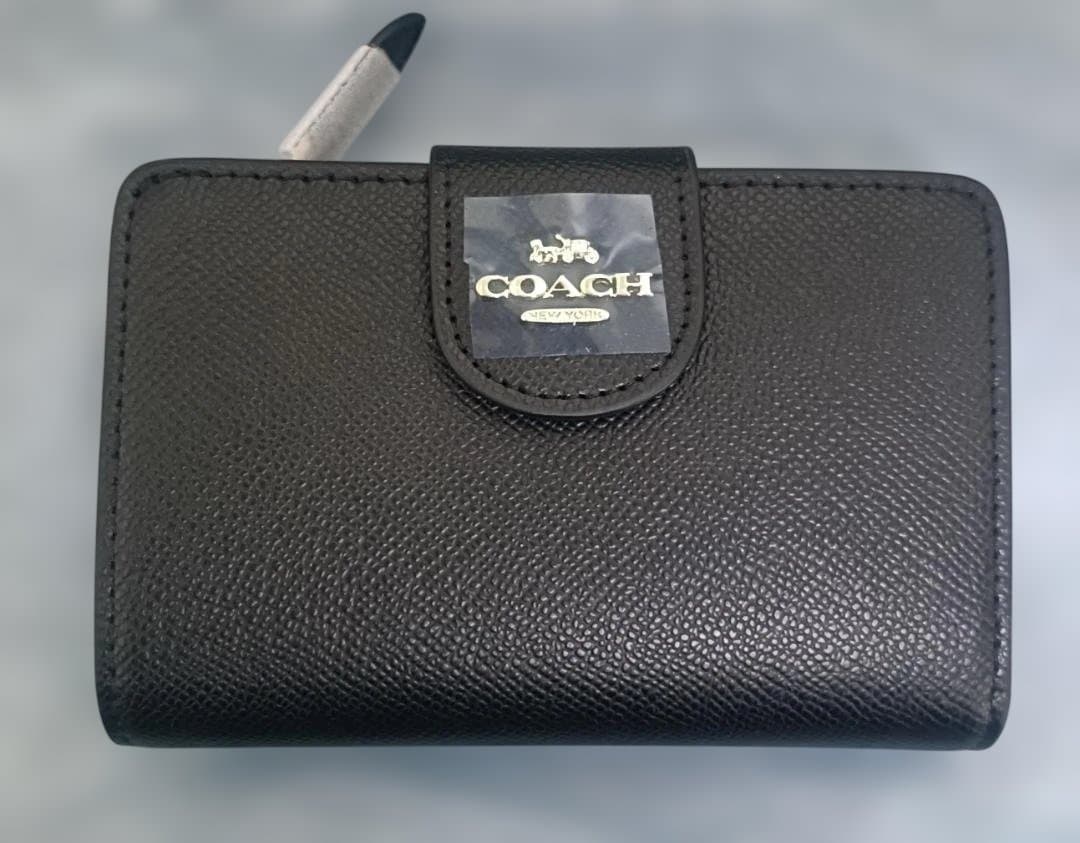 【新品未使用】 COACH 二つ折り財布 ブラック