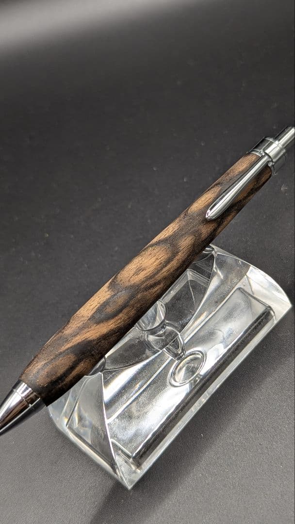 392ペン工房翌檜　極上　黒柿孔雀杢　木軸シャーペン　ボールペン