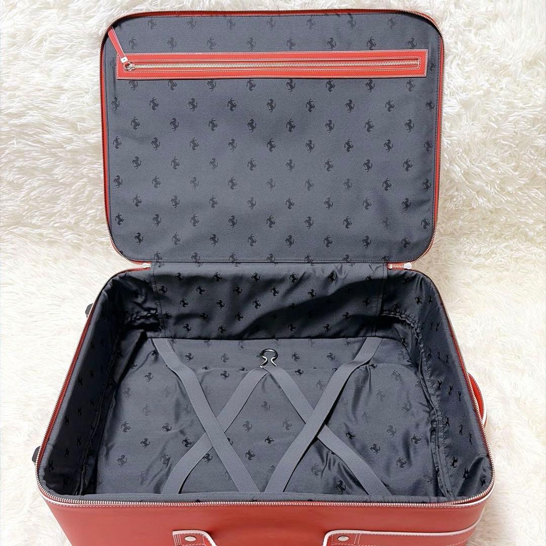 非売品✨新品✨超希少✨フェラーリ488gtb スーツケース　キャリケース