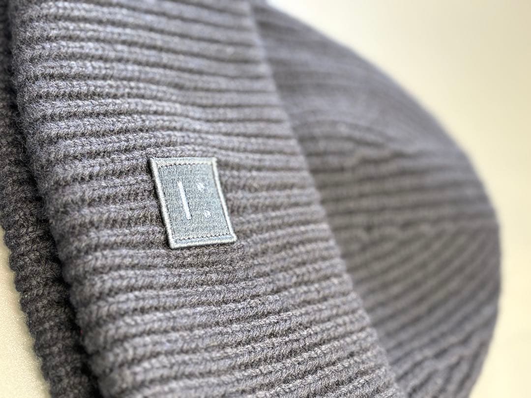 Acne Studio スモールFaceビーニー